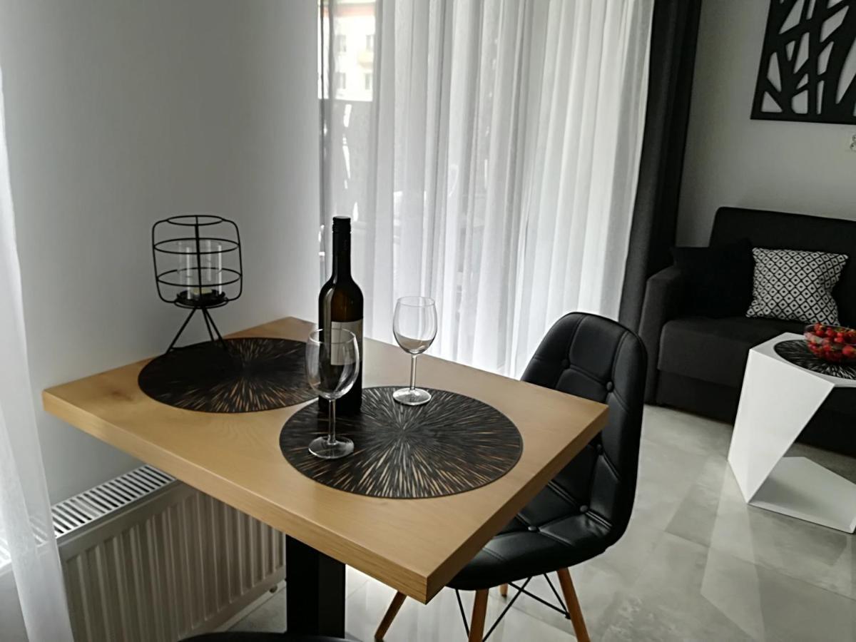 Apartament Wroclaw Centrum Dorzecze Legnickiej Bagian luar foto