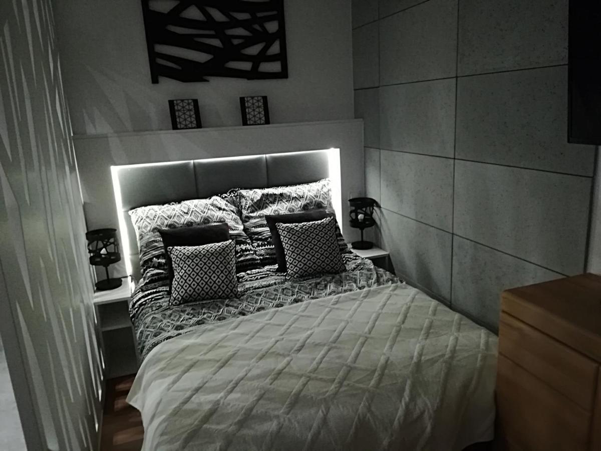 Apartament Wroclaw Centrum Dorzecze Legnickiej Bagian luar foto