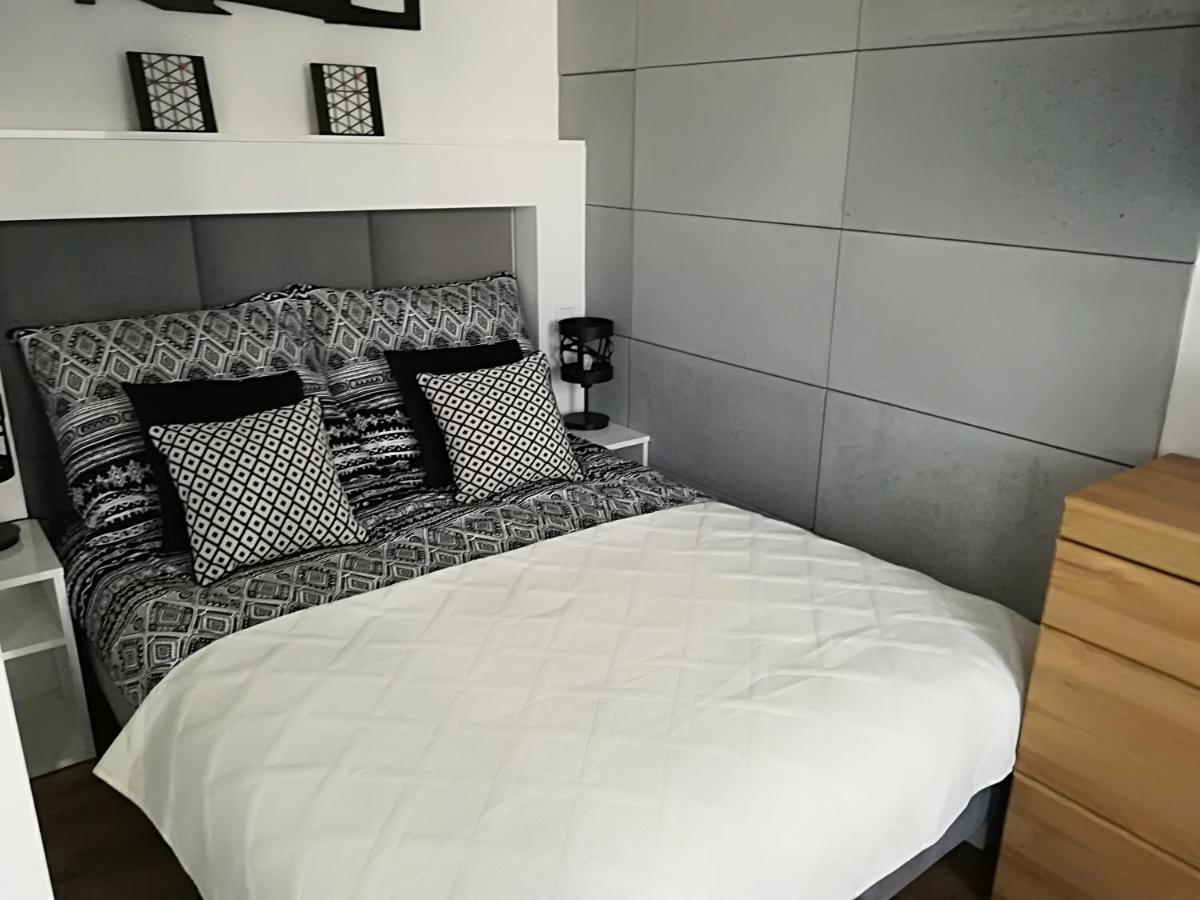 Apartament Wroclaw Centrum Dorzecze Legnickiej Bagian luar foto
