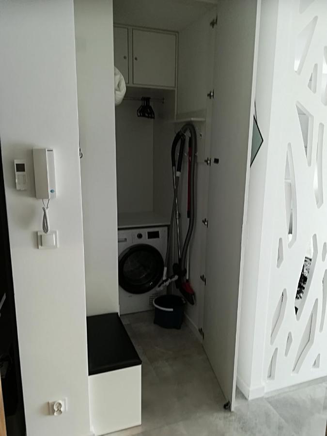 Apartament Wroclaw Centrum Dorzecze Legnickiej Bagian luar foto